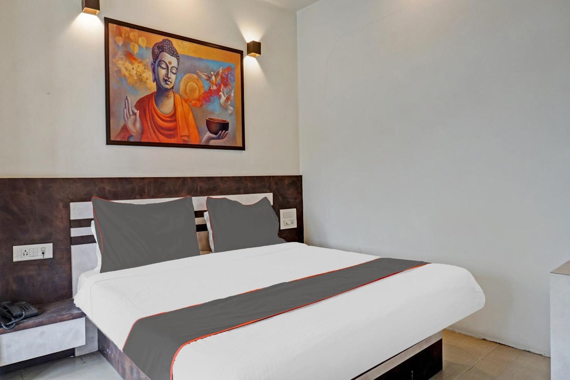 Collection O Royce Studios Near Pune Airport Εξωτερικό φωτογραφία