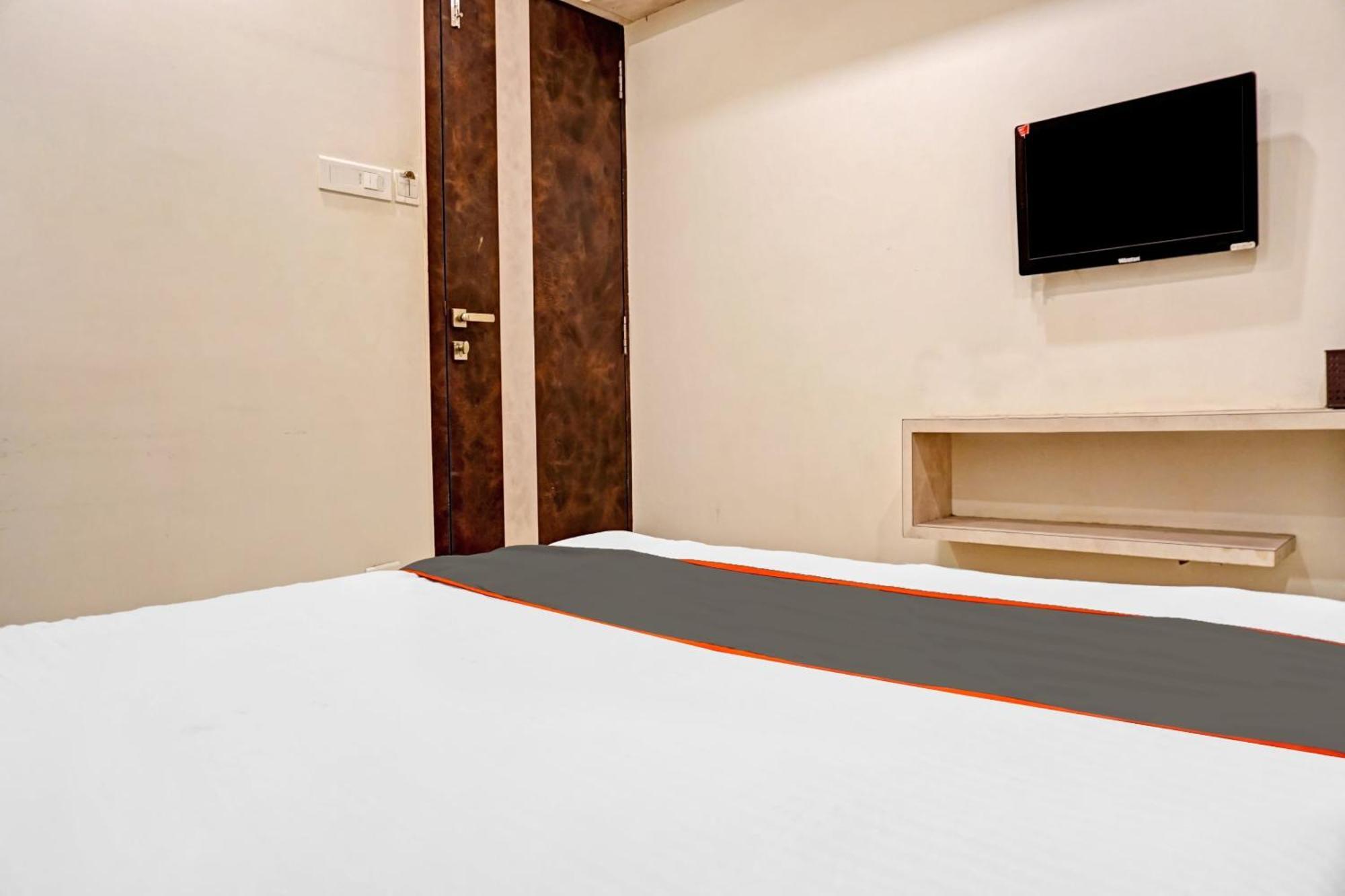 Collection O Royce Studios Near Pune Airport Εξωτερικό φωτογραφία